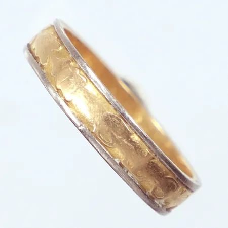 Yrkesring, tvåfärgad, Ø19mm, bredd 1,6mm, gravyr, 18k Vikt: 5,8 g