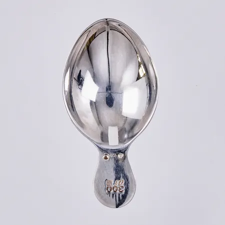 Medicinsked, längd: ca 6,5cm, bredd: ca 10-32mm, 300 år 1708 2008, 830/1000 silver Vikt: 16,7 g