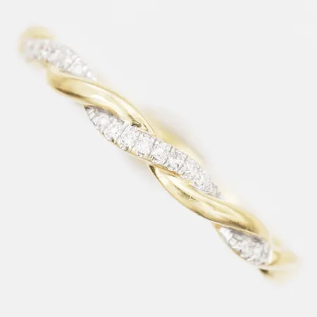 Ring med diamanter 22 x c a0,005ct, stl: 17¾, bredd: 2mm, GHA, 18K guld.  Vikt: 2,2 g