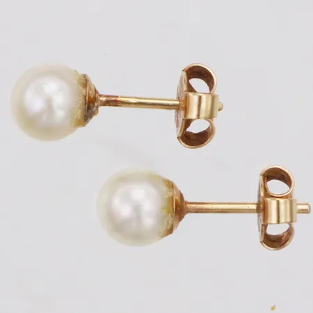 Ett par örhängen, odlade saltvattenpärlor,  Ø5mm, ANA, 18K Vikt: 1,4 g