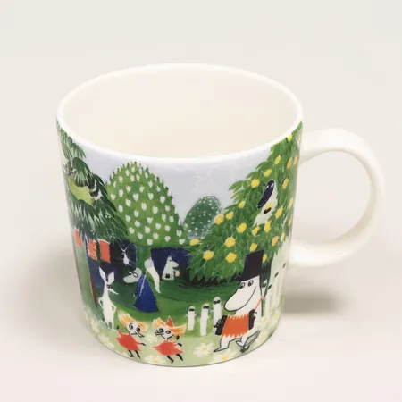 Muminmugg, mumindalen, Arabia, Finland, höjd 8cm, Ø8,5 cm, rymmer 0,3L, porslin  Skickas med paket.