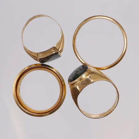 Diverse guld, defekt, gravyr med stenar, 18K Vikt: 26,2 g