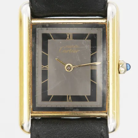 Armbandsur Cartier Tank, quartz, förgyllt silver, ca. 23x30mm, ref-nr: 6-81006, s-nr: 47034, läderarmband från Hirsch, gravyr, bruksslitage bl.a. repor på glaset samt ställvis släppt förgyllning, inga övriga tillbehör.