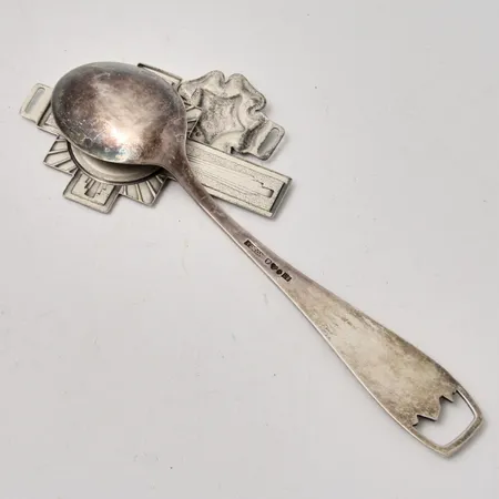 Diverse defekt silver, 830/1000, vikt 18,75g.