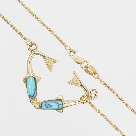 Collier, fiskar, med turkosa stenar, längd 42cm, höjd 20mm, 14K guld Vikt: 4,8 g