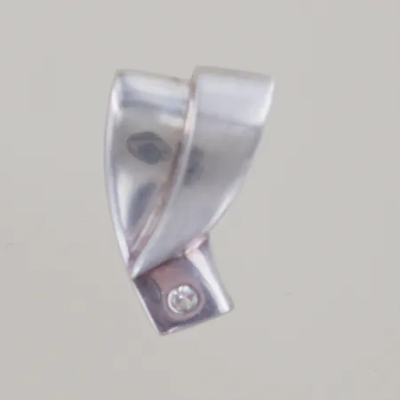 Hänge med sten, längd 2 cm, bredd 1,2 cm, silver 925/1000 Vikt: 3,4 g
