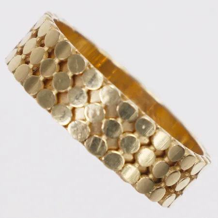 Ring, mönsterdekor, stl 22, bredd 7mm, gravyr, 14K Vikt: 4,6 g