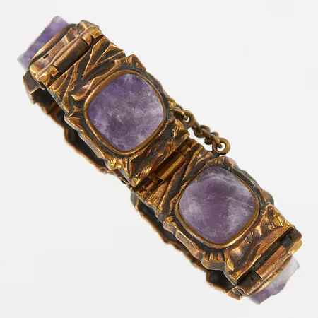 Armband, av Pentti Sarpaneva, Finland, halvstel modell, brons, med 6 råa ametister, Ø ca 18cm,  bredd 20mm, säkerhetskedja