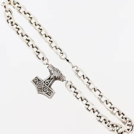 Halsband med integrerat hänge Torshammare, Ankarlänk 53cm, bredd 12mm, Torshammare 44x37mm, Sb-Guldsmide & Skön Design Malmö, silver 925/1000. Vikt: 211,5 g