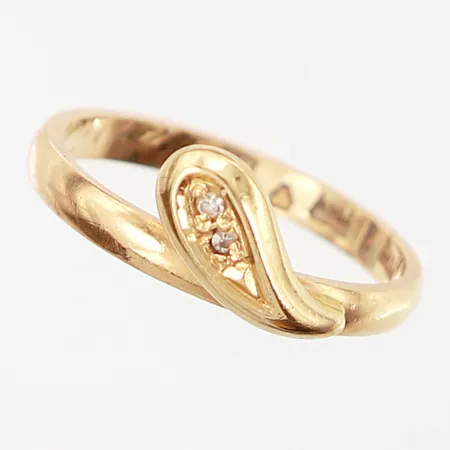 Ring med vita stenar, stl ca 17, bredd: 2mm, gravyr, 18K Vikt: 2,8 g