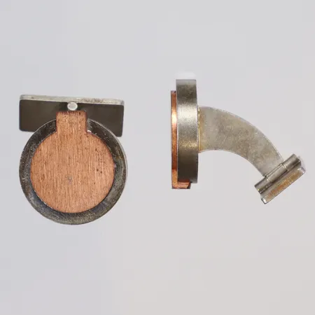 Manschettknappar, "Stora 700", Design Glenn Roll, GD&CO,  år 1987, Koppar från Falun, samt silver 925/1000 Vikt: 27 g