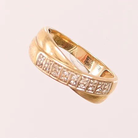 Ring, diamanter 7x ca 0,0025ct, Ø18, bredd:7mm, 18K 3g.