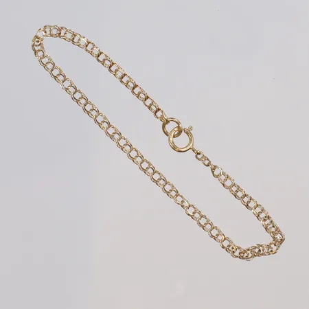 Armband Bismarck 16,5cm bredd 2,5mm, någon liten skevhetet i länken, 18K Vikt: 1,7 g