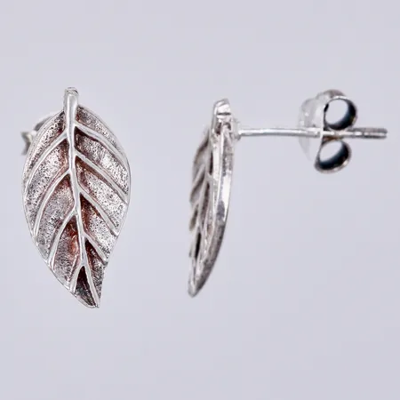 Ett par örhängen, längd: ca 14mm, bredd: ca 2-7mm, silver 925/1000 Vikt: 1,6 g
