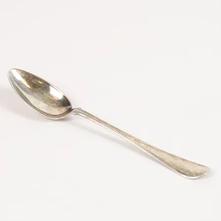 Tesked, modell Gammal Fransk, år 1854, längd: 156 cm, monogramgravyr, silver. Vikt: 20,6 g