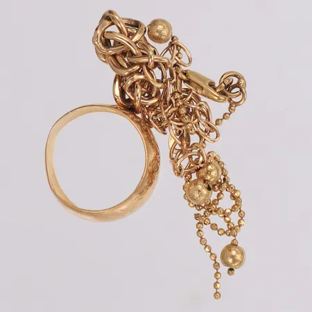 Diverse guld, trasigt, 18K  Vikt: 6,1 g