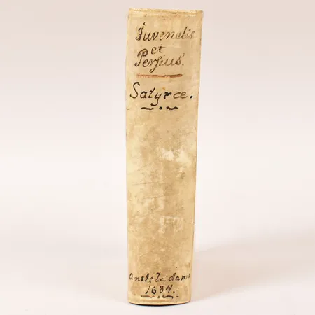 Bok, D.JUNII JUVENALIS & AULI PERSII FLACCI SATYRAE cum VETERIS SCHOLIASTAE år 1684, ej genomgången