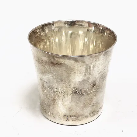 Bägare höjd 55mm, Ø57mm, gravyr, MGAB, sterling, silver 925/1000. Vikt: 82,2 g