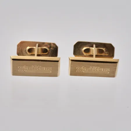 1par manschettknappar i 18K guld, mått 11,218,6mm, Gravyr Strålfors, etui, vikt 5,51g.