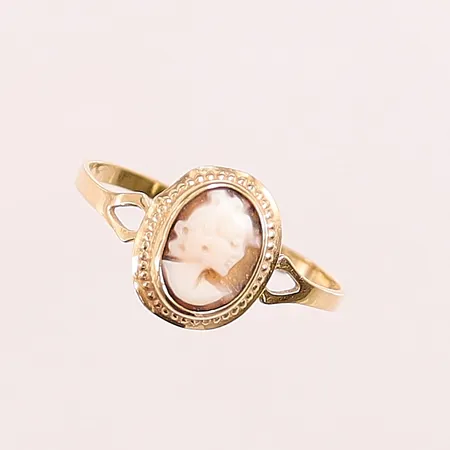 Ring, skev, 18K 0,9g.