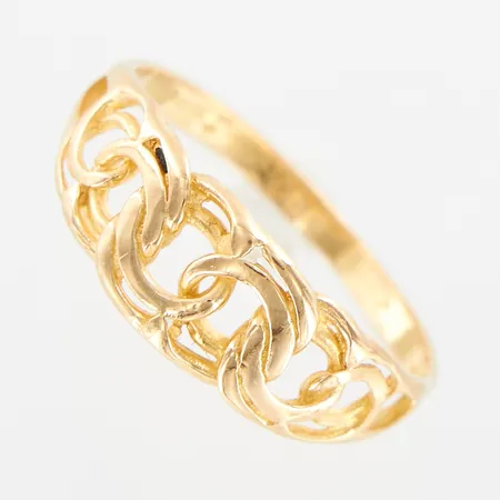 Ring Bismarck, stl 16½, bredd framtill ca 6mm, 18K Vikt: 1,7 g