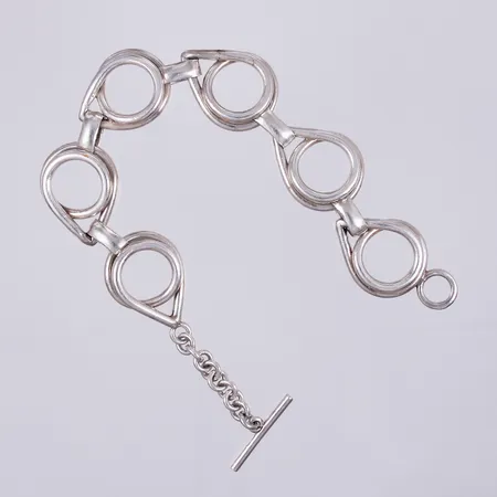Armband, längd: ca 22,5cm, bredd: ca 21mm, otydliga stämplar, 830/1000 silver  Vikt: 57,9 g