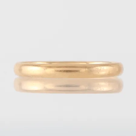 Ring slät, storlek 22 ½ mm, bredd 3.1 mm, 18k. Vikt: 4,2 g
