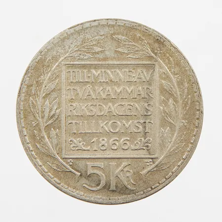 Mynt Ø34mm, 5kr, år 1966, Till minne av tvåkammarriksdagens tillkomst, silver 400/1000 Vikt: 17,9 g