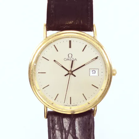 Herrur, Omega, quartz, datum, Ø32,6mm, gravyr, slitet skinnband, sliten originallåda,  bruttovikt 28g, 18k