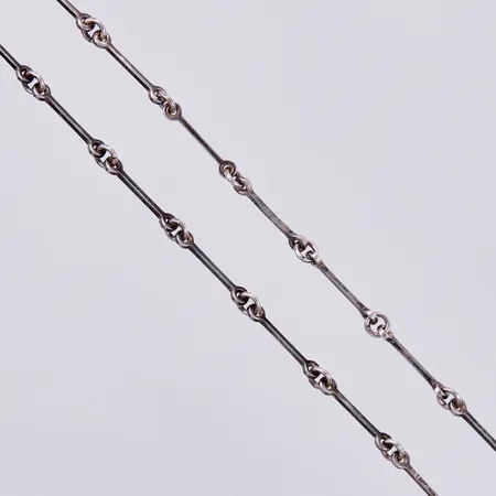 Collier, längd: ca 68cm, bredd: ca 1-3mm, 925/1000, silver Vikt: 11,2 g
