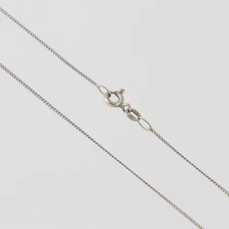 Collier Pansar, vitguld, längd ca 42 cm, bredd 0.8 mm, 18k. Vikt: 1,3 g