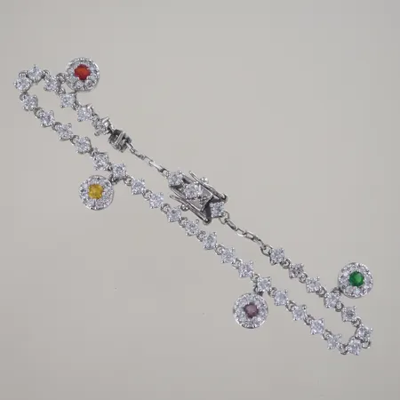Armband med berlocker/stenar, längd 20 cm, silver 925/1000 Vikt: 14,1 g