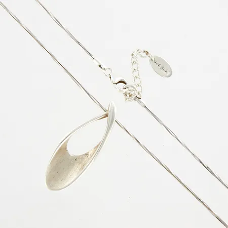 Collier GHA 43-46cm, hänge: 34mm, silver 925/1000 Vikt: 7,4 g