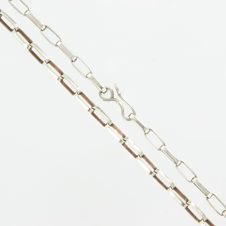 Collier, Anders Högberg, stämplat AH, ca 61 cm, bredd ca 5mm, 925/1000 Silver Vikt: 23,9 g