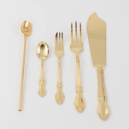 Serveringsset 28 delar Scandia guld,förgylld metall. Skickas med postpaket.