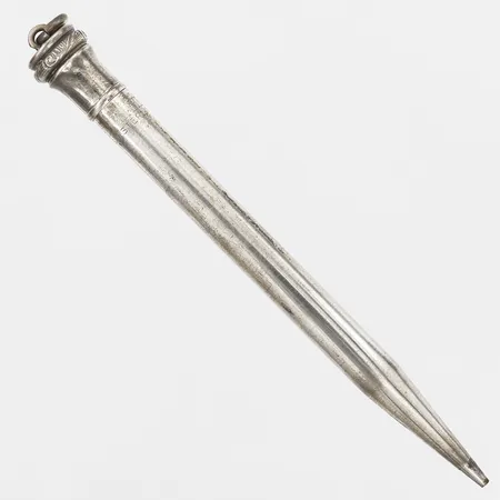 Blyertspenna Wahl Eversharp, Made in U.S, längd inkl. ögla: 11,5cm, bredd: 2-10mm, bruksslitage, sterlingsilver, bruttovikt: 16,4g.