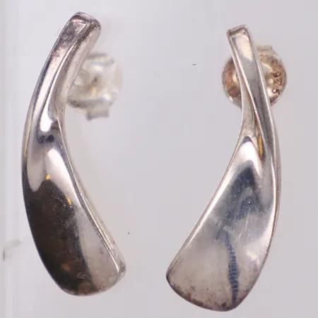 Ett par örhängen, längd 26mm, GHA, 925/1000 silver Vikt: 5,5 g