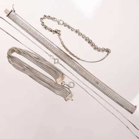 Diverse silversmycken, defekt, 830-925/1000 Silver 40,5g.