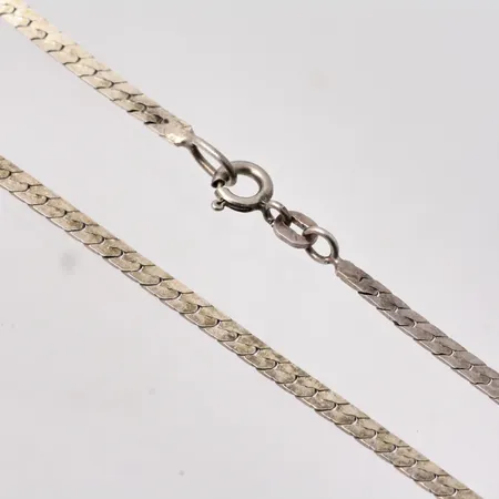 Kedja i silver, 43cm, Pansar facett, bredd 2,7mm, 830/1000, vikt 6,34g.