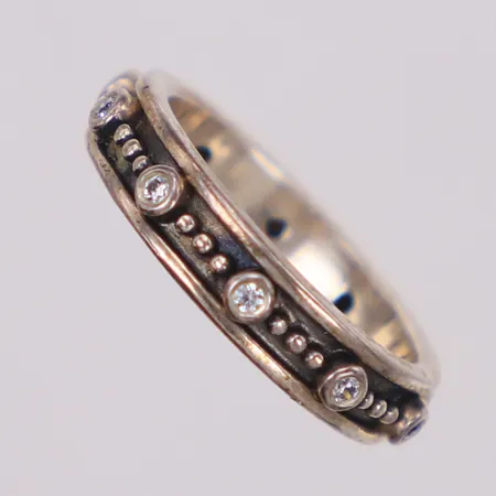 Ring med vita stenar, stl 17, bredd 4,4m, Pandora, 925/1000 silver Vikt: 4,6 g