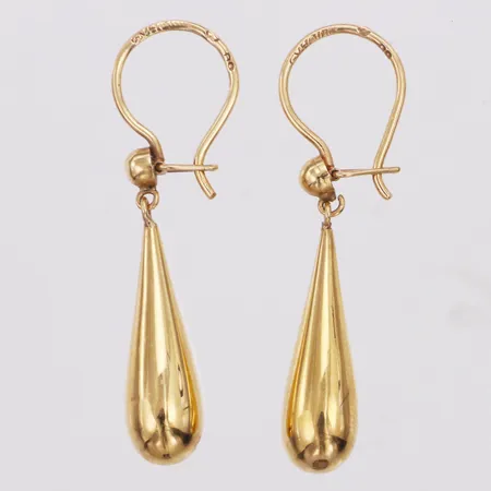 Ett par örhängen, droppar, längd 34mm, bredd 6mm, ihåligt, bucklig, 18K  Vikt: 2 g