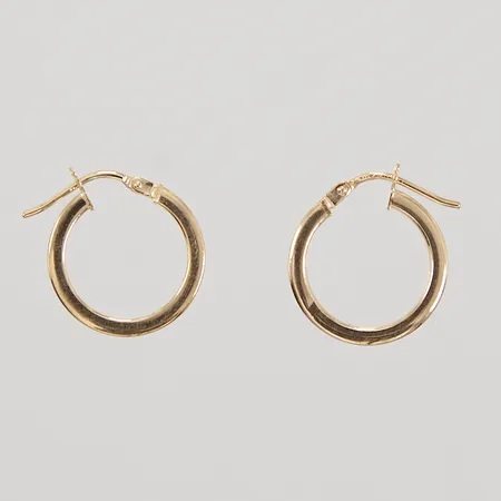 Ett par örhängen, Creoler, Ø16,2mm, bredd 2mm, 9K, Vikt: 0,9 g