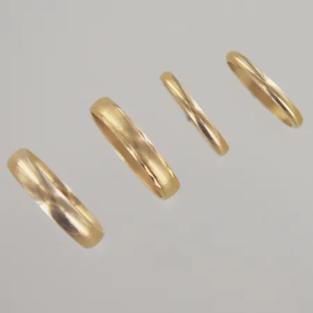 Ringar, gravyr, 18K Vikt: 11,2 g