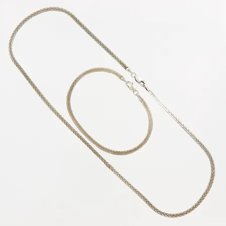 Collier & armband, halvstel manglad modell, 42cm och 18cm, bredd 3mm, skevheter/skador, 925/1000 silver Vikt: 5,9 g