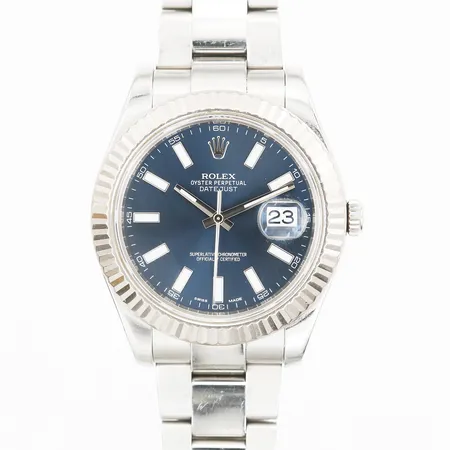 Herrur Rolex Oyster Perpetual Datejust II,automatisk, stål, ref-nr: 116334, serie-nr: A514G064, boett-nr: 2410, verk-nr: H56V689, kaliber: 3136, vitguldsring, Ø41mm, blå urtavla, safirglas, viklås, oysterlänk, 14st oysterlänkar monterade, certifikat från Nymans UR år 2004, manual, bruksslitage, repor på länk, boett med mindre repor, delvis defekt garantihållare, box, ytterkartong. 