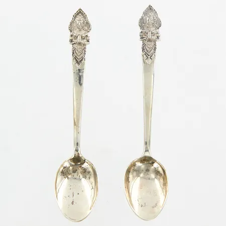2 kaffeskedar, ca 10cm, 925/1000 Silver Vikt: 17,5 g