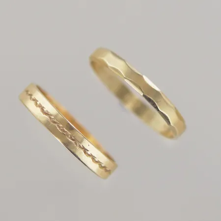 Ringar, Ø 19½ mm, gravyr, 18K Vikt: 4,4 g