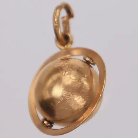 Hänge Jordglob, längd 16mm, bredd 18mm, ögla uppklippt, 18K Vikt: 2,9 g