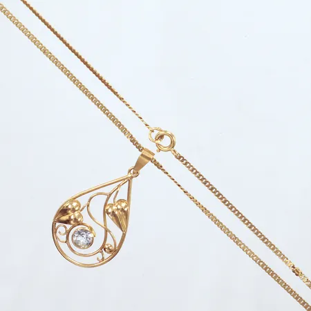 Collier med vita stenar, Pansar, längd 44 cm, bredd 1,8mm, 18k Vikt: 6,6 g