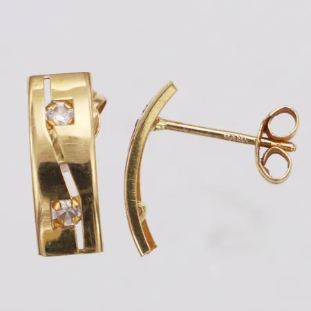 Ett par örhängen, vita stenar, längd 13mm, bredd 4,7mm, Guldfynd, 18K  Vikt: 0,8 g
